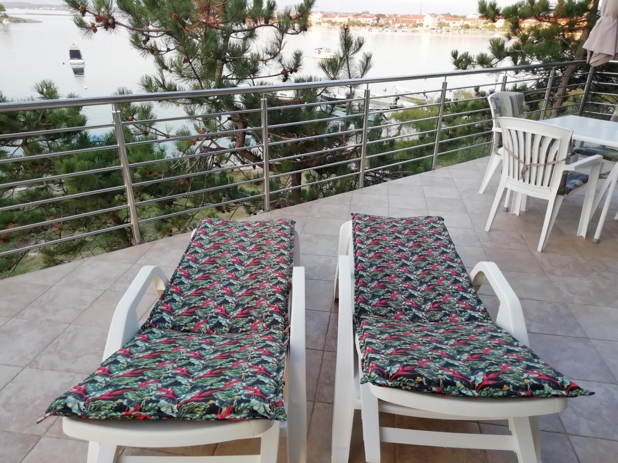 Apartments Valentina-B Nin Luaran gambar