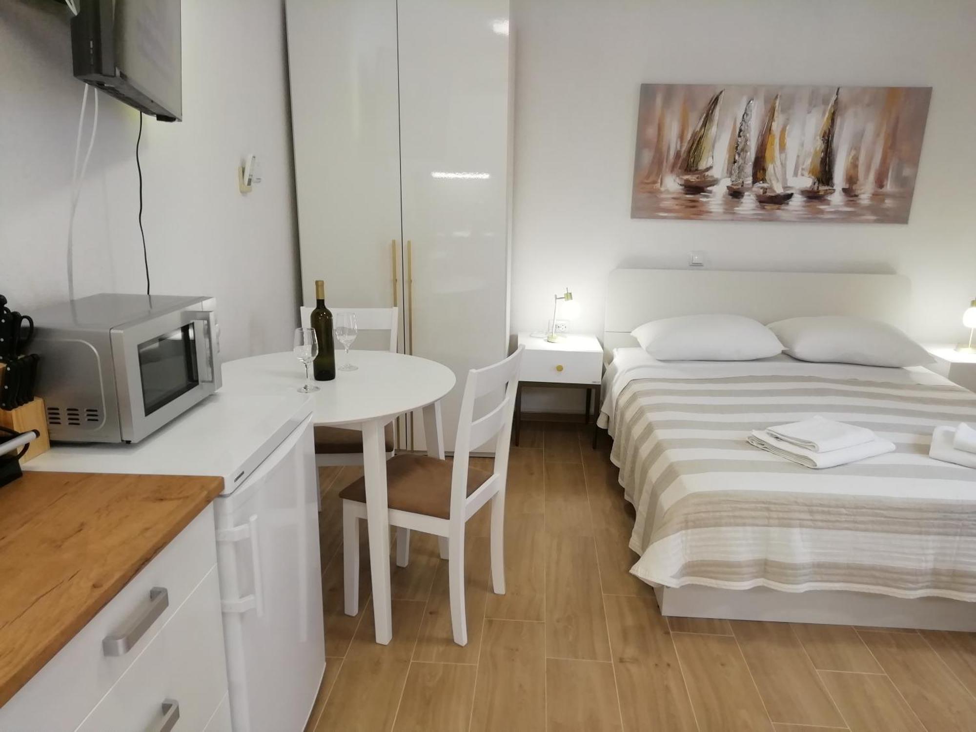 Apartments Valentina-B Nin Luaran gambar