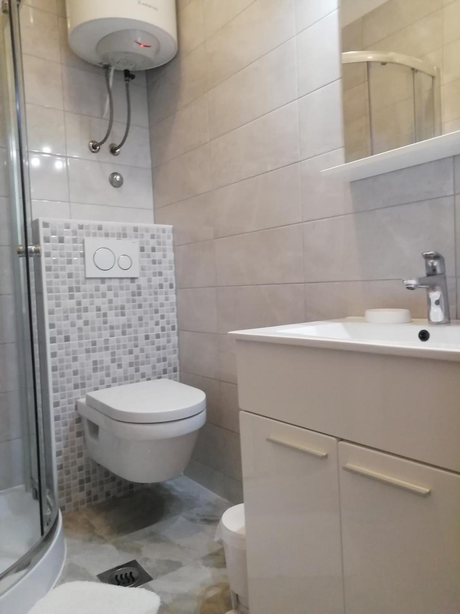 Apartments Valentina-B Nin Luaran gambar