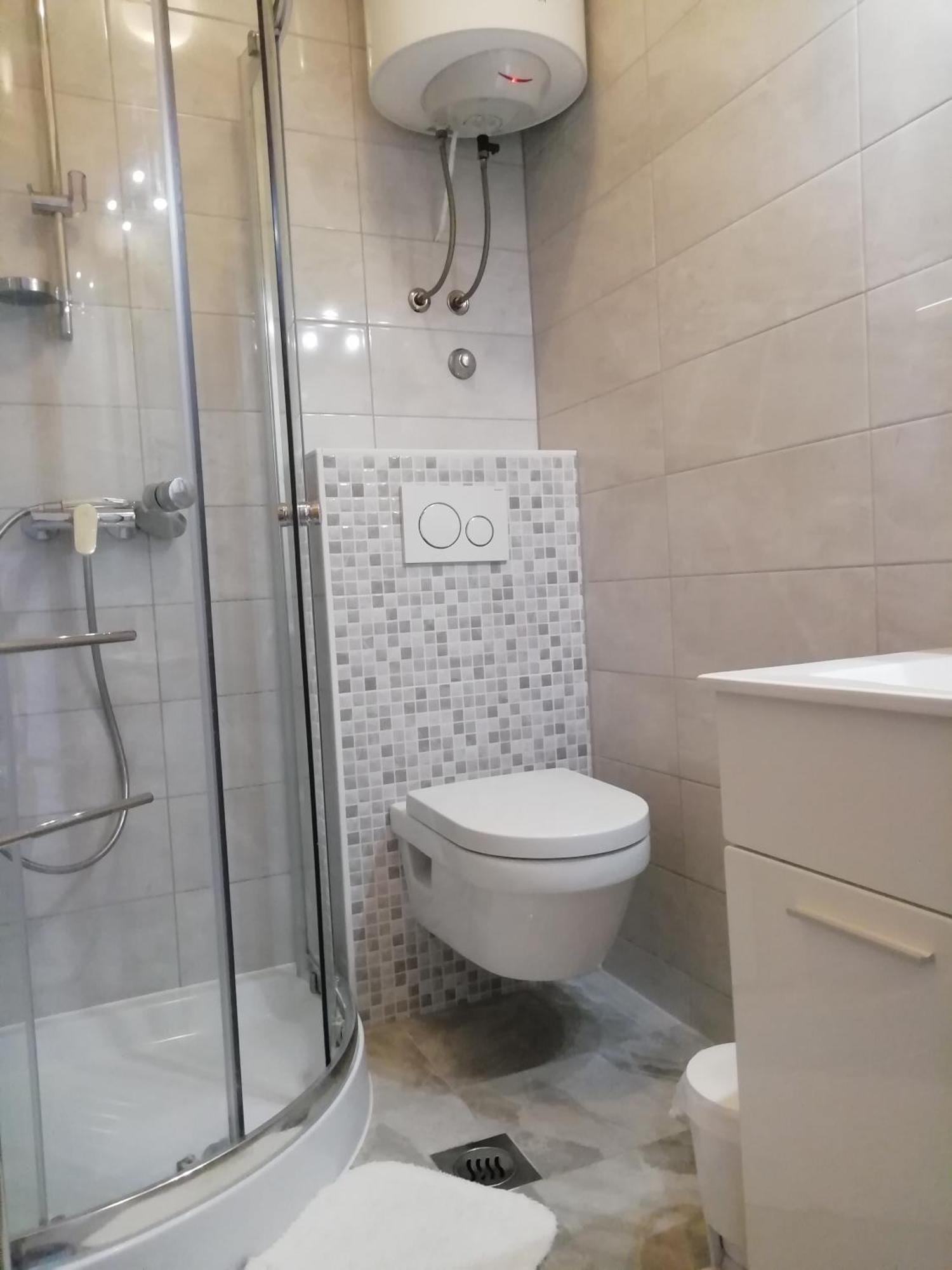 Apartments Valentina-B Nin Luaran gambar