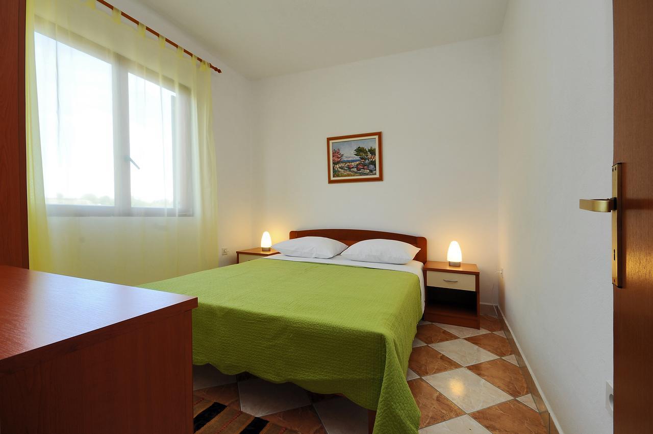 Apartments Valentina-B Nin Luaran gambar