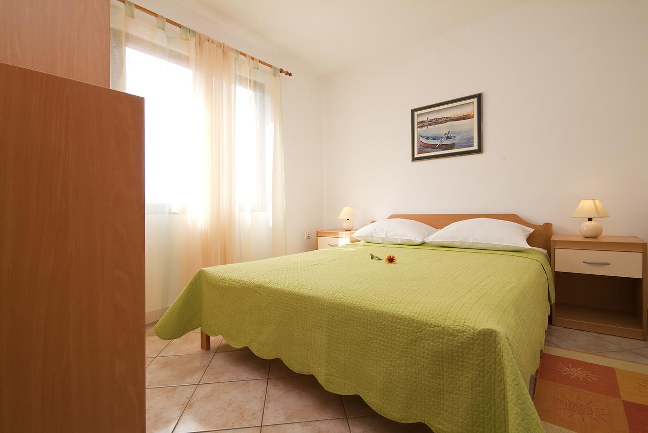 Apartments Valentina-B Nin Luaran gambar
