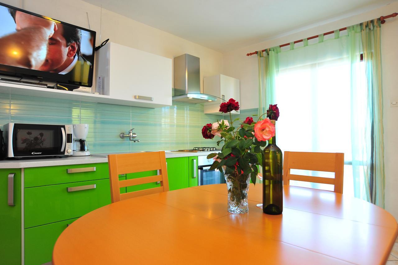 Apartments Valentina-B Nin Luaran gambar
