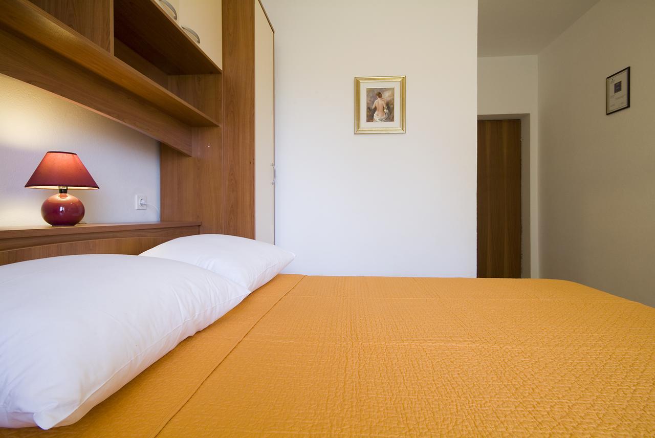 Apartments Valentina-B Nin Luaran gambar